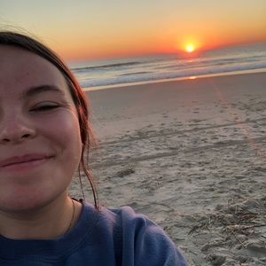 Meet your Posher, Lily